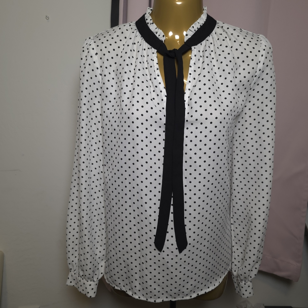 TIMING white long-sleeve blouse black polka dots black tie-neck SZ M